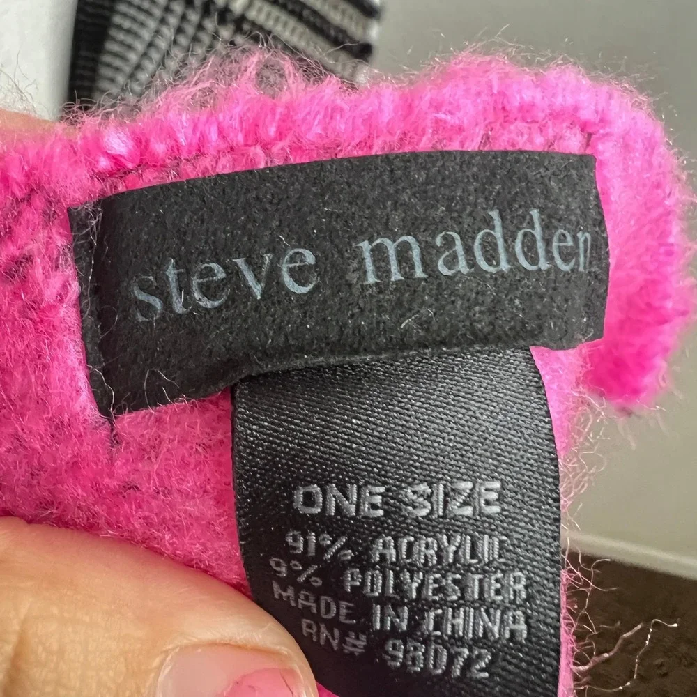 Steve‎ Madden Houndstooth Scarf Chunky Knit Classic Cozy Retro Preppy